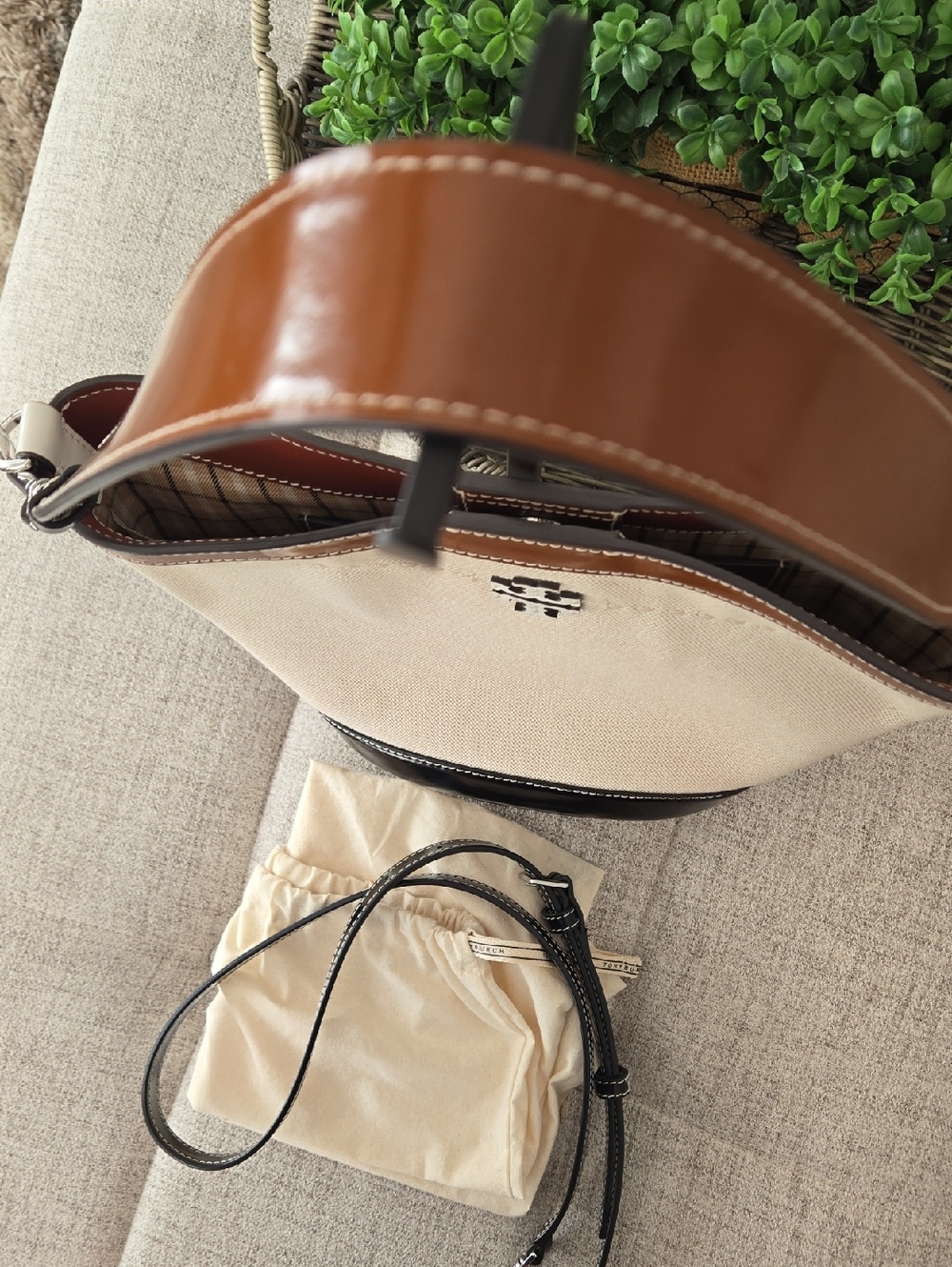 Tory Burch McGraw Canvas Bucket Bag with Black & Brown Trim - Picture 4 of 14